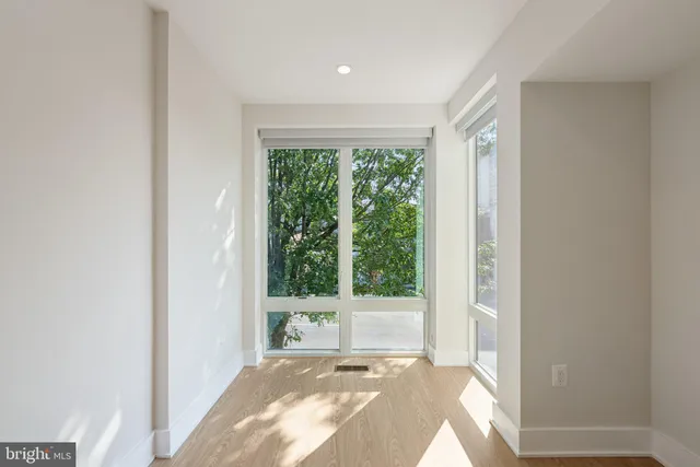 $4,200 | 2134 Wisconsin Avenue Northwest, Unit 3, Washington, DC 20007