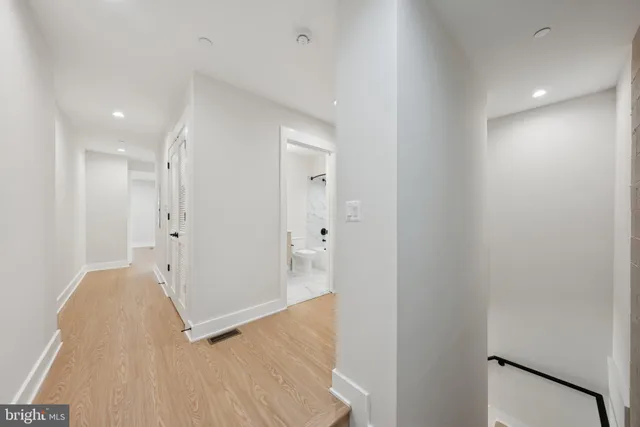 $4,200 | 2134 Wisconsin Avenue Northwest, Unit 3, Washington, DC 20007