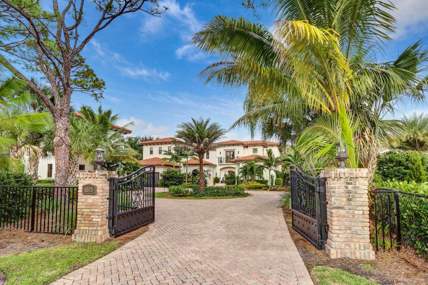 5373 Pennock Point Road Jupiter, FL 33458 - Photo 3 of 44 Exterior Front