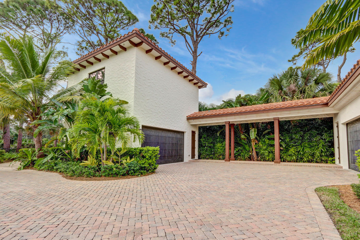5373 Pennock Point Road Jupiter, FL 33458 - Photo 39 of 44 Garage & Guest Apartment