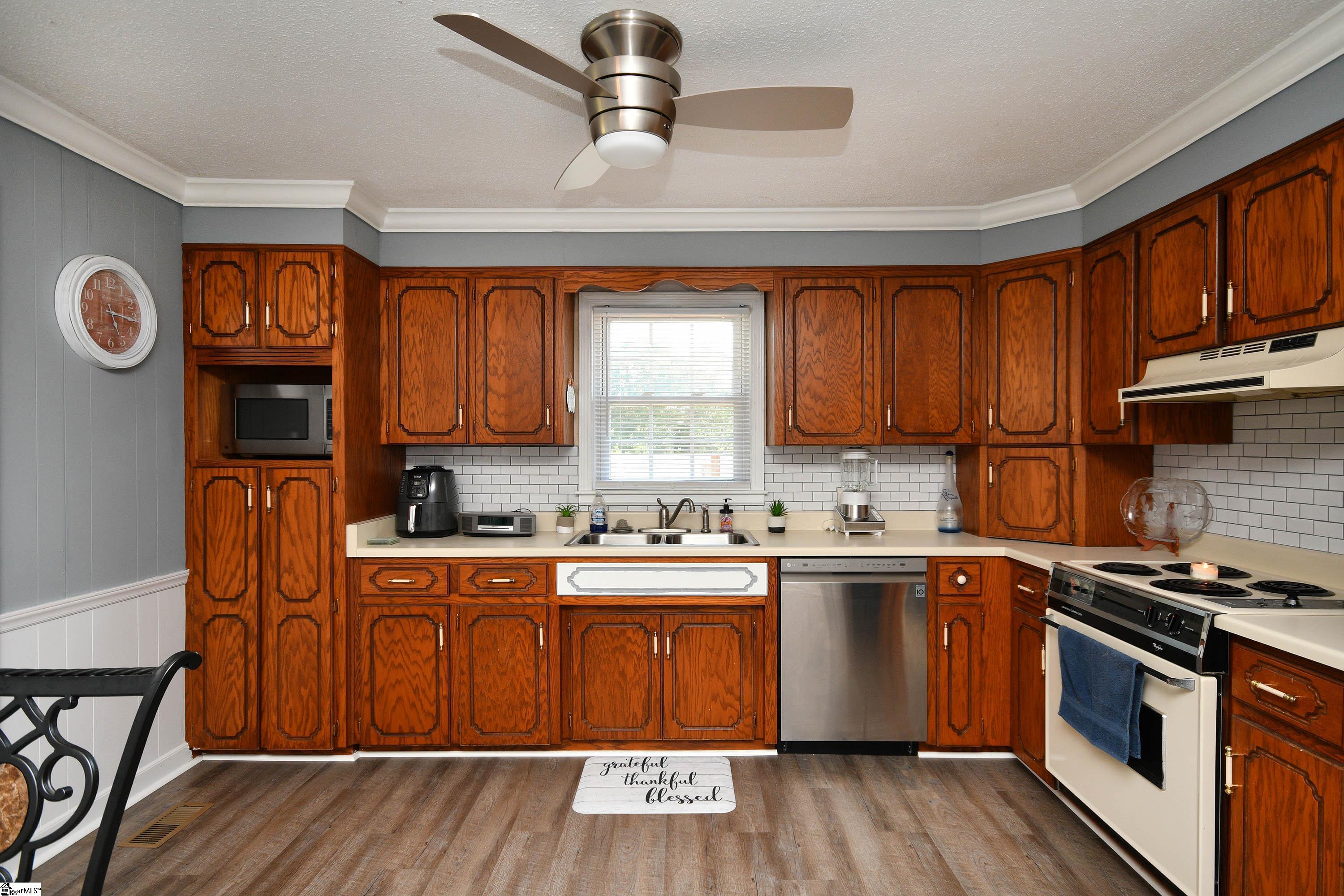 7 Elmhurst Street Inman, SC 29349 - Photo 11 of 33