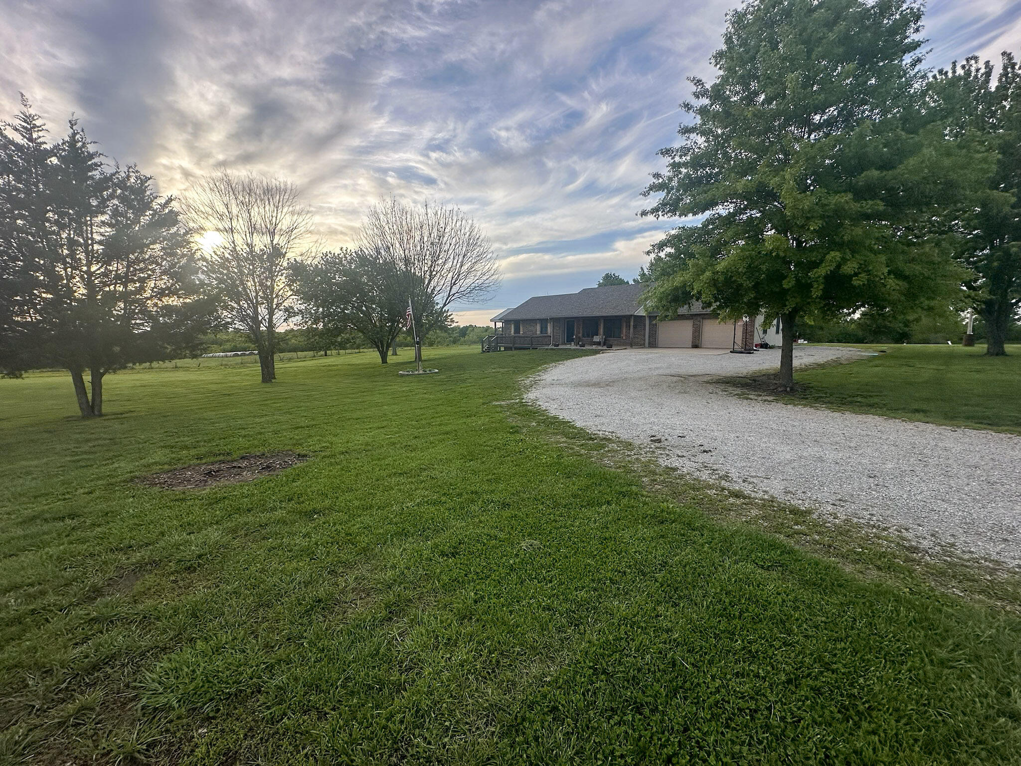 43 Northwest 354th Road Clinton, MO 64735 - Photo 4 of 59 Henry 5 -37