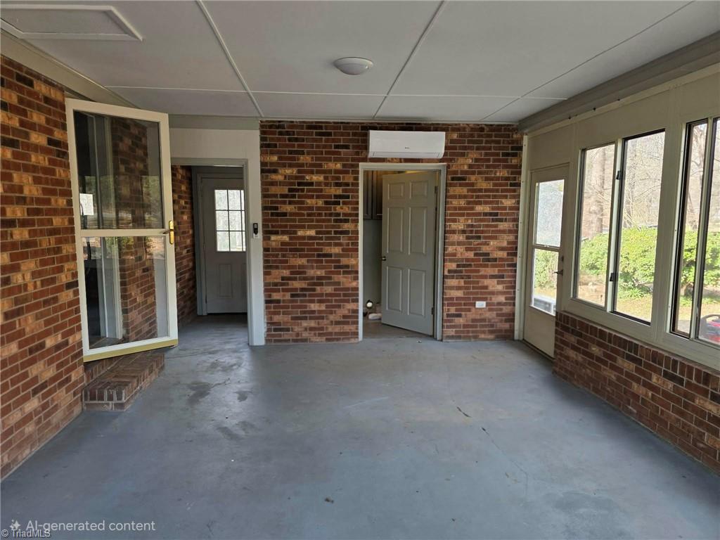 5285 East Holly Grove Road Thomasville, NC 27360 - Photo 28 of 33 Sunroom