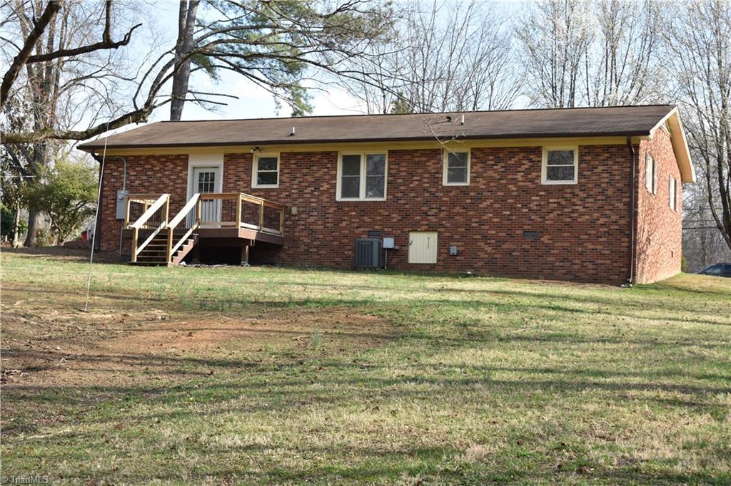 5285 East Holly Grove Road Thomasville, NC 27360 - Photo 10 of 33