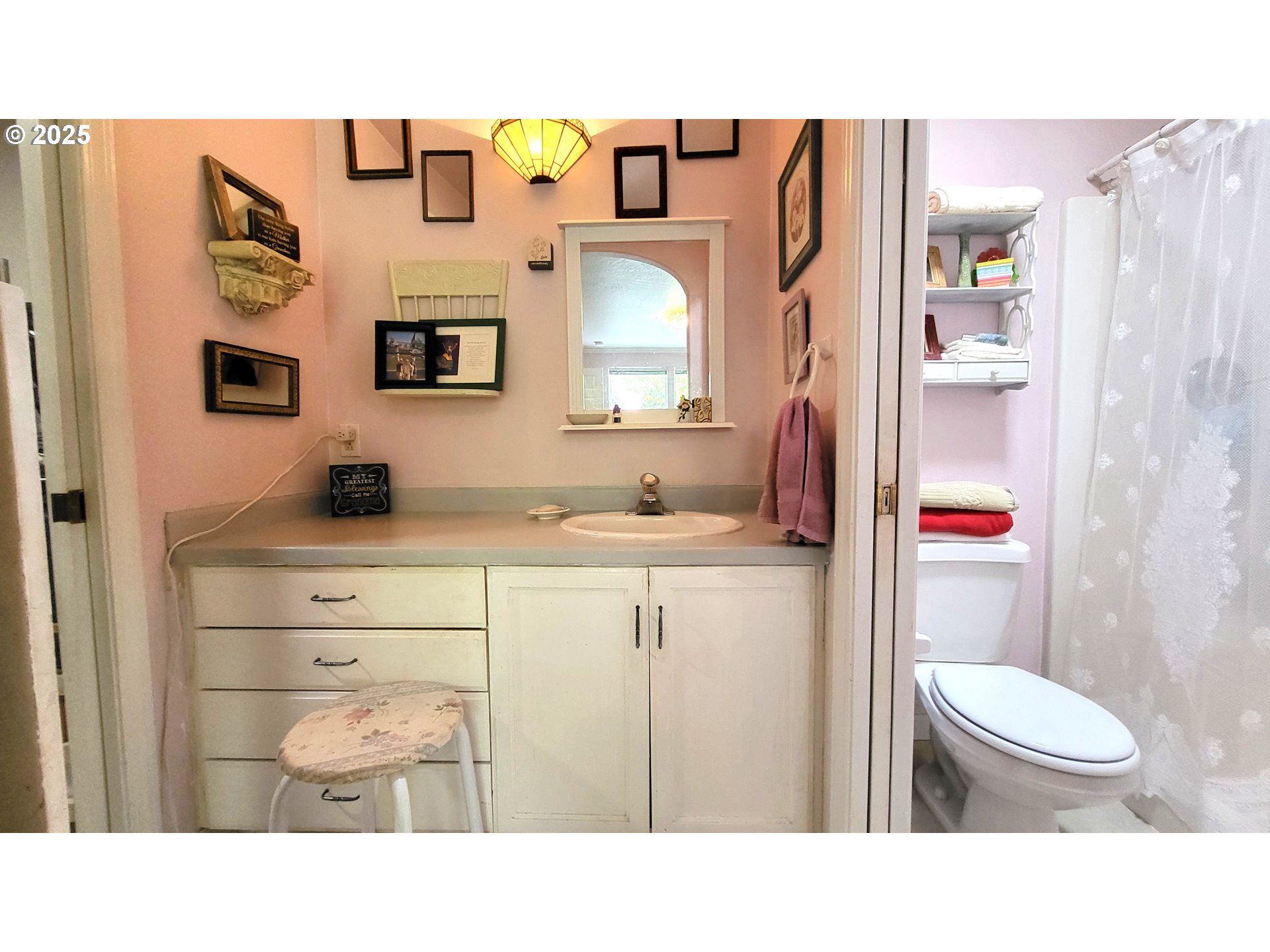 4646 Spring Meadow Avenue Eugene, OR 97404 - Photo 25 of 31 Gallery Image 25