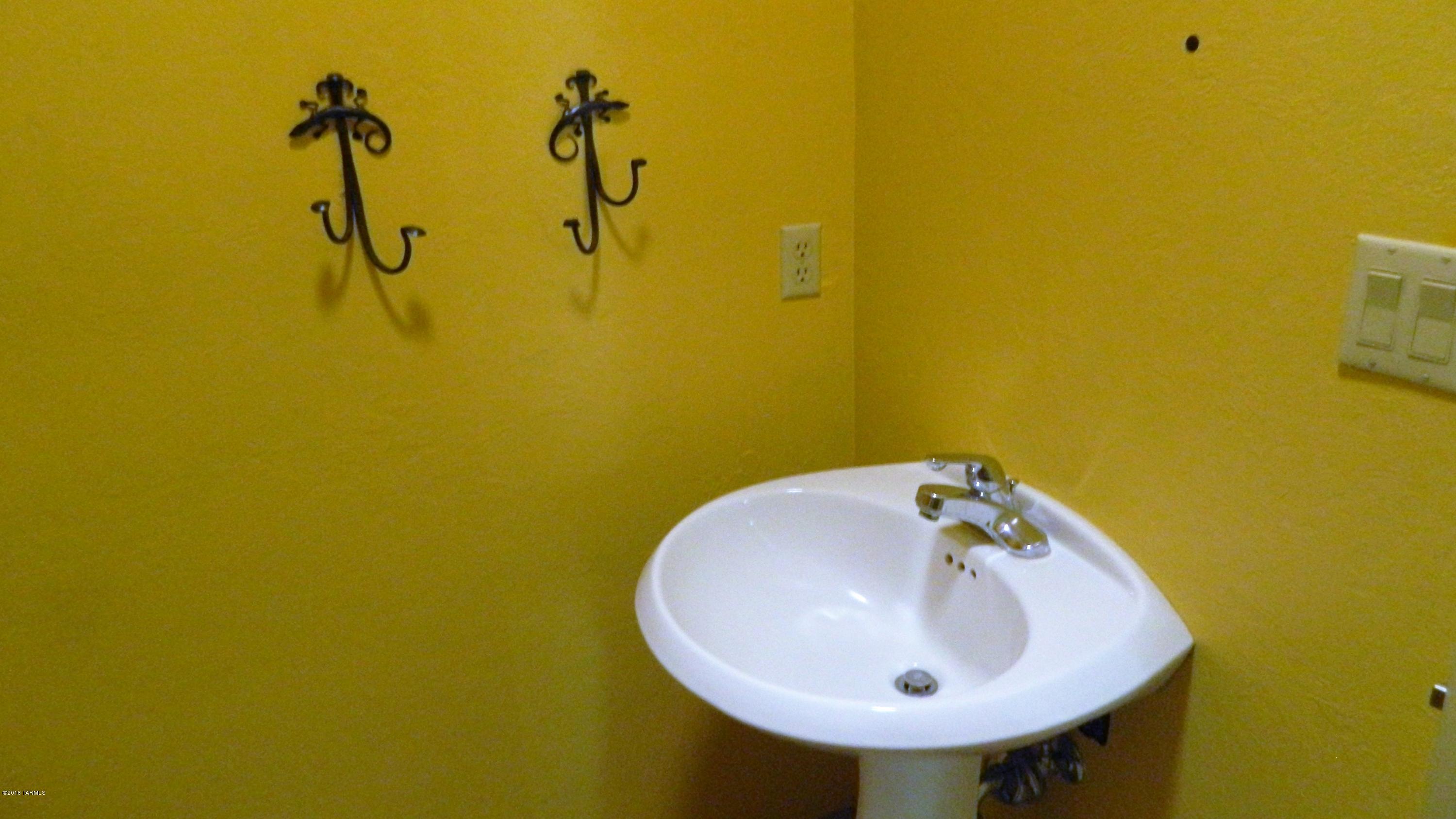 160 Three R Avenue Patagonia, AZ 85624 - Photo 25 of 38