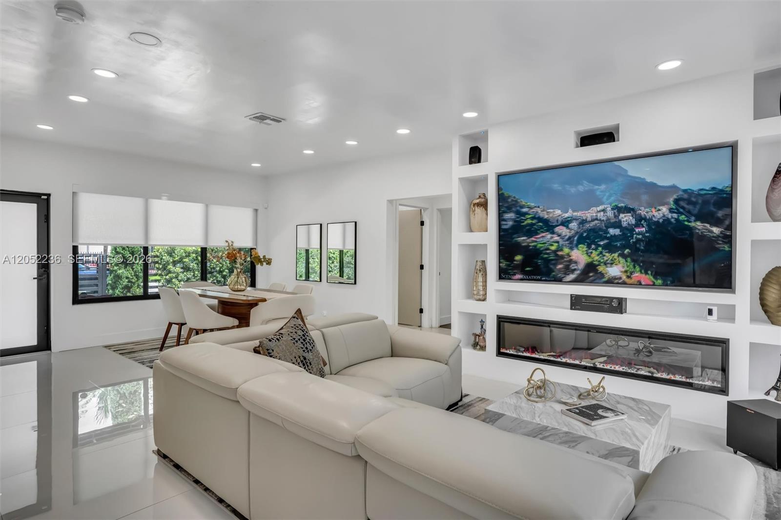 2484 Southwest 25th Street Miami, FL 33133 - Photo 9 of 48