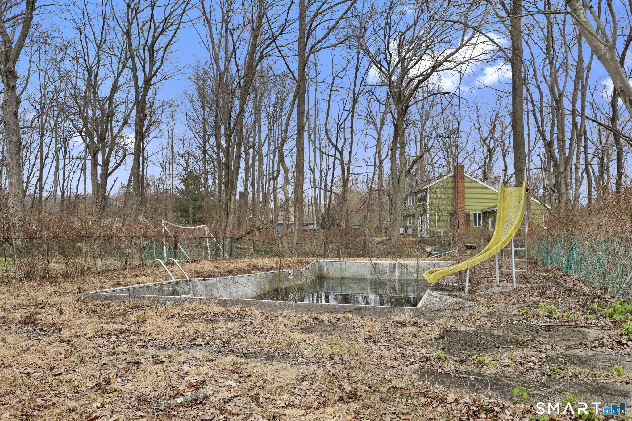36 North Street Trumbull, CT 06611 - Photo 22 of 23 a view of outdoor space with garden
