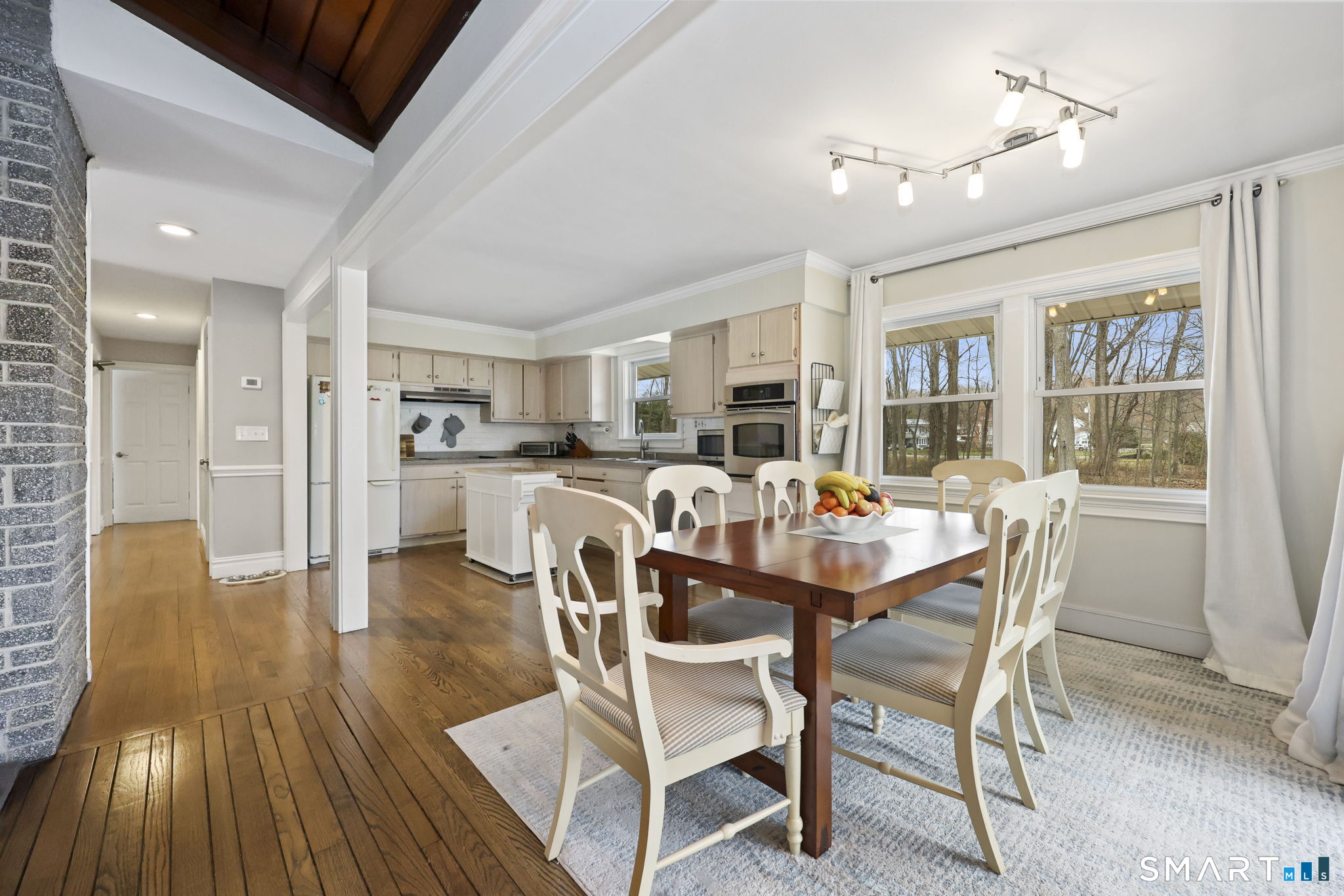 36 North Street Trumbull, CT 06611 - Photo 7 of 23 a dining room with furniture and window