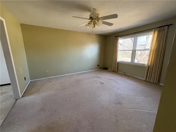 $104,491 | 1104 East Halsey Street, Maryville, MO 64468