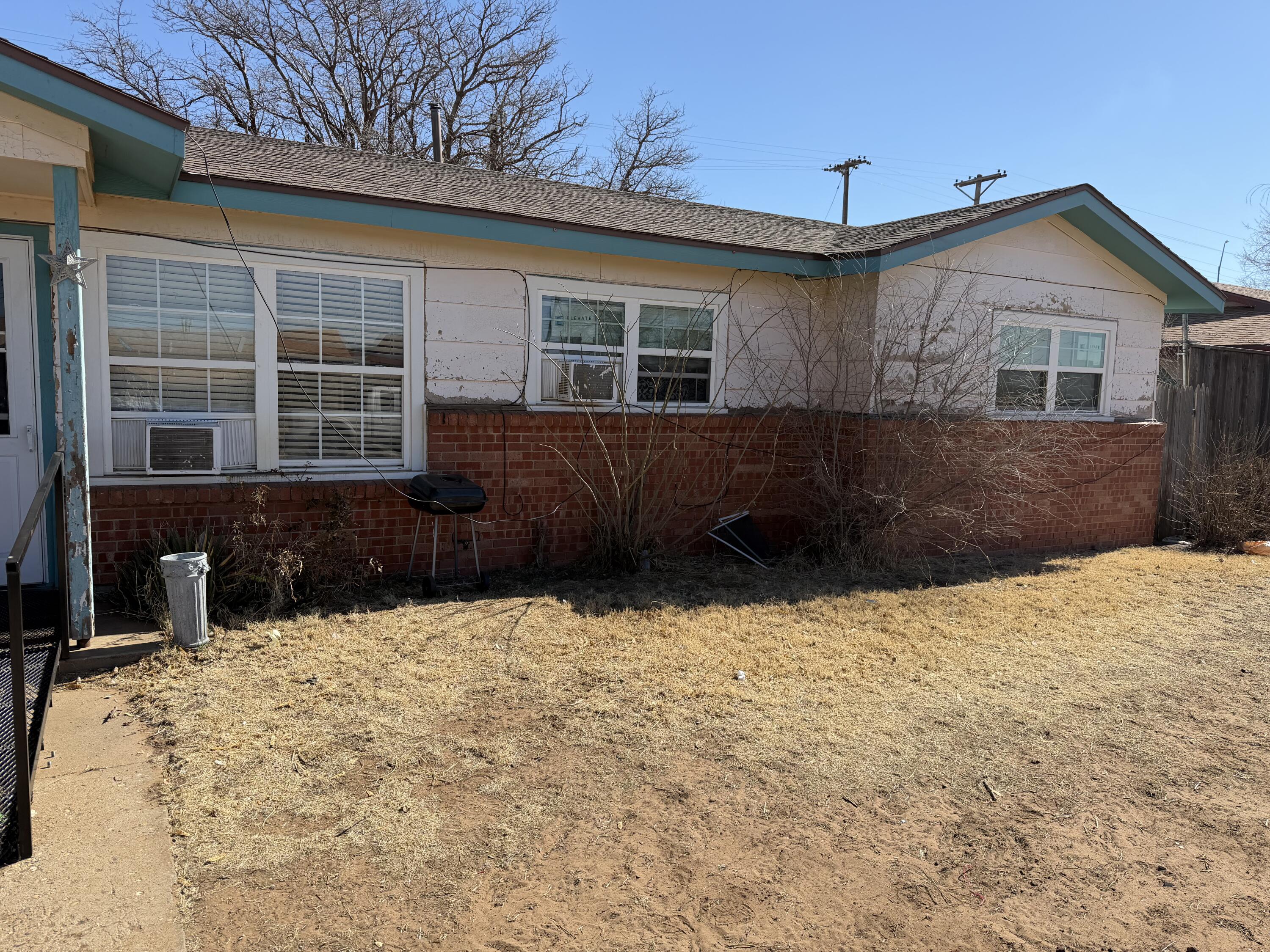 219 Redbud Avenue Lubbock, TX 79403 - Photo 1 of 5 Front
