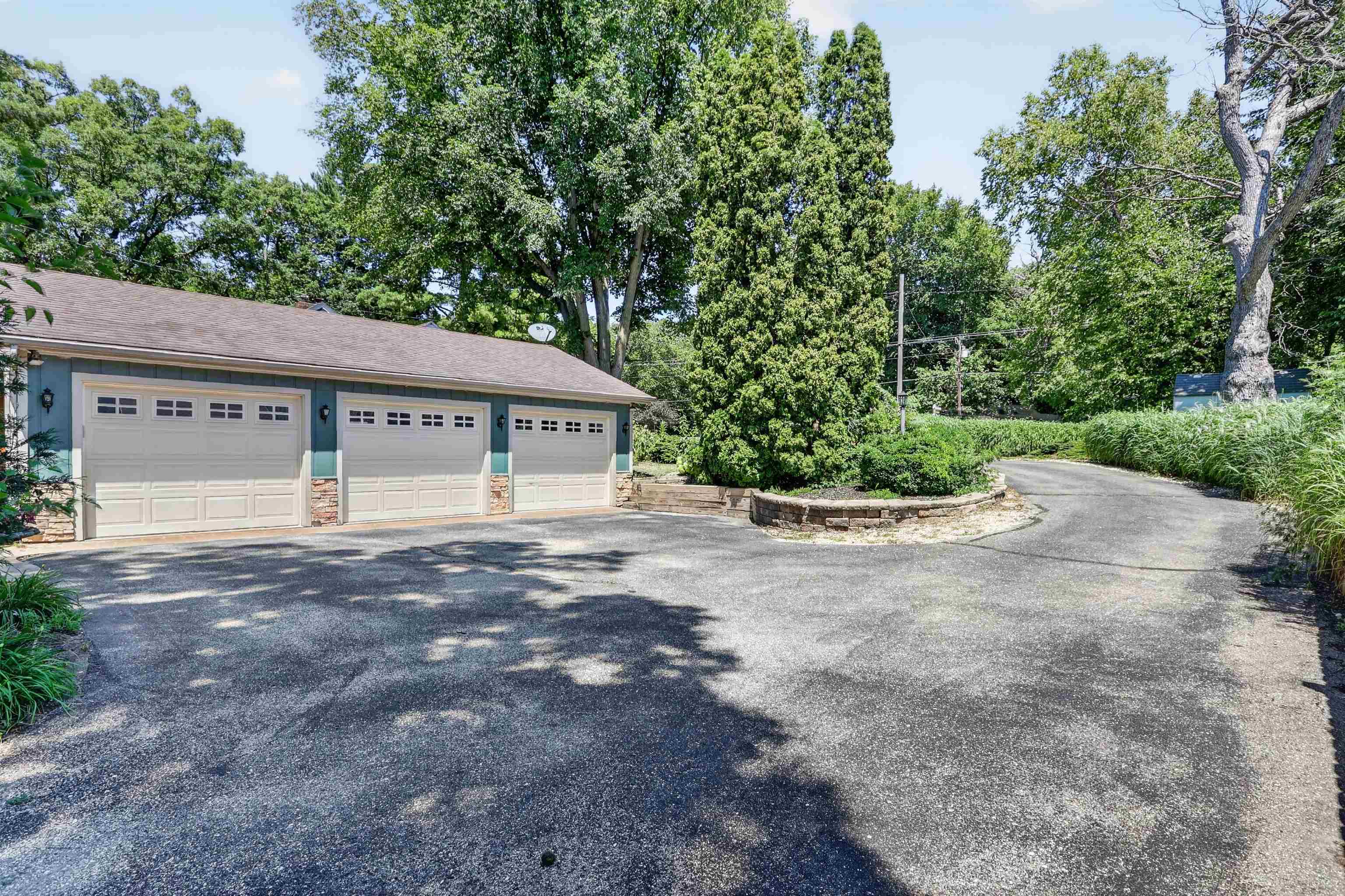 2870 South Riverside Drive Beloit, WI 53511 - Photo 49 of 75