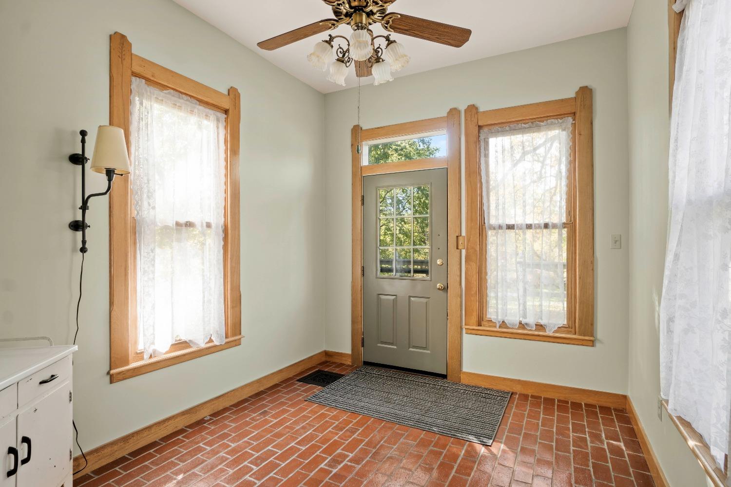 228 North Front Street Rensselaer, IN 47978 - Photo 16 of 37 1500x1000