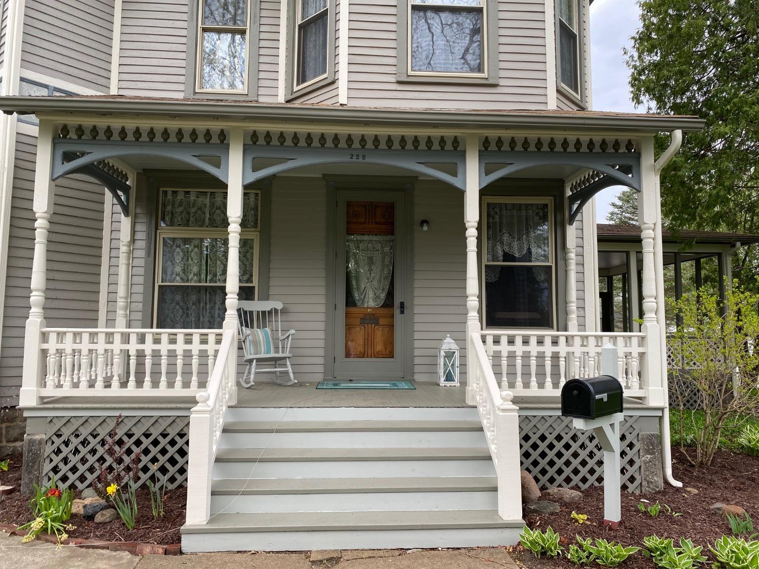 228 North Front Street Rensselaer, IN 47978 - Photo 4 of 37 1500x1125