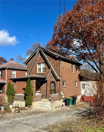 a view of a house with a outdoor space