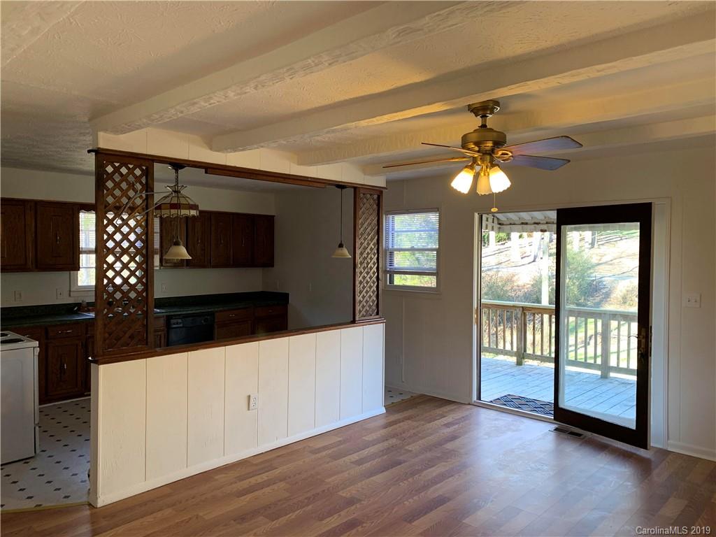 15 Barclay Road Candler, NC 28715 - Photo 2 of 11 Gallery Image 2