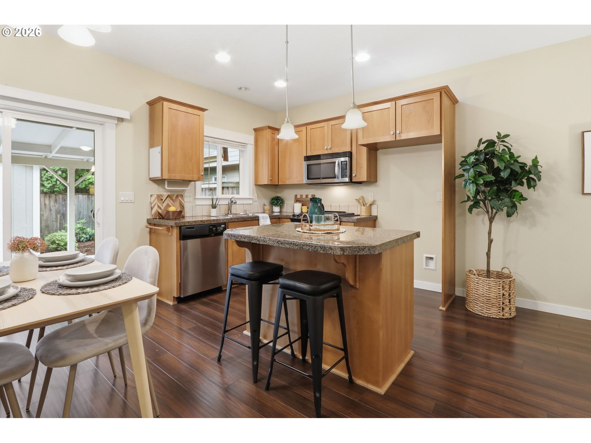 8010 Southeast Tolman Street Portland, OR 97206 - Photo 12 of 40