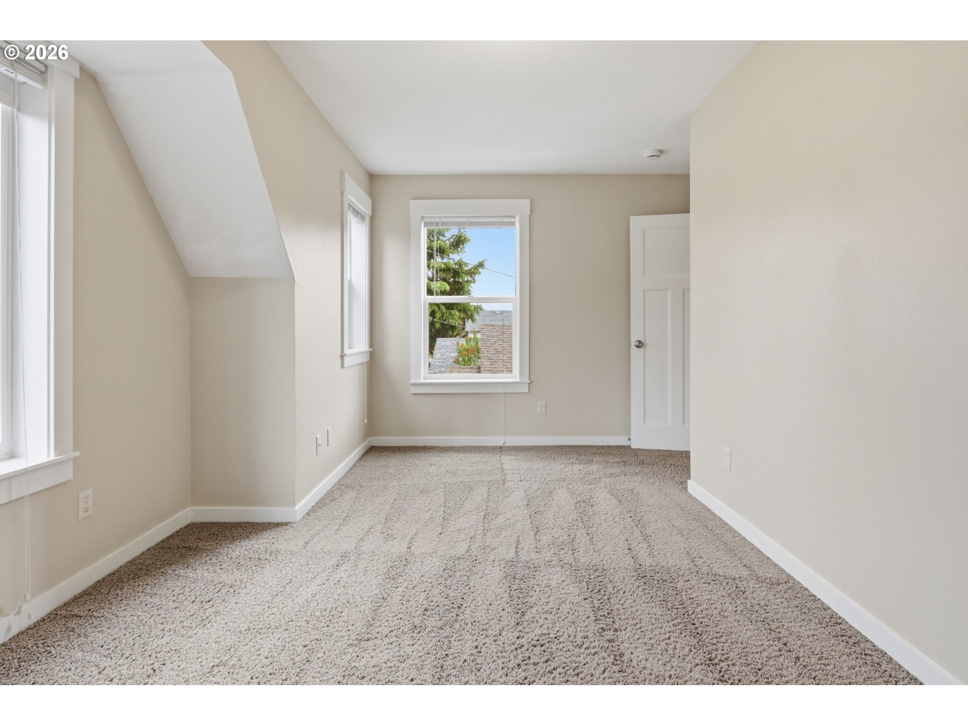 8010 Southeast Tolman Street Portland, OR 97206 - Photo 24 of 40