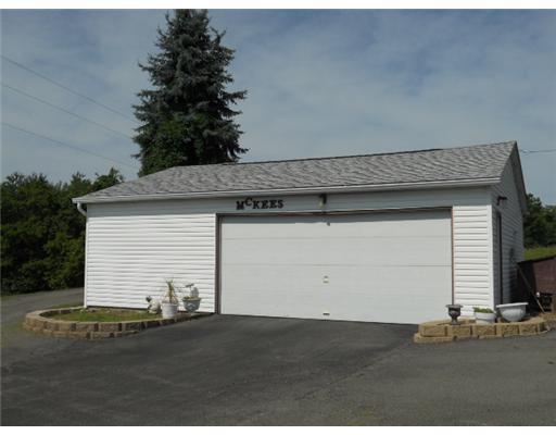65 Highland Ridge Road Washington, PA 15301 - Photo 10 of 13 Parking Lot/Garage.