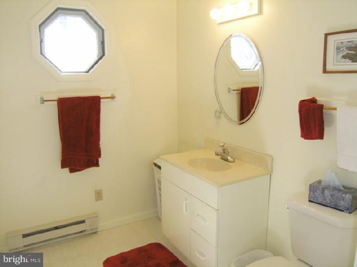 78 Flint Road Langhorne, PA 19047 - Photo 15 of 25 Bedroom - Main