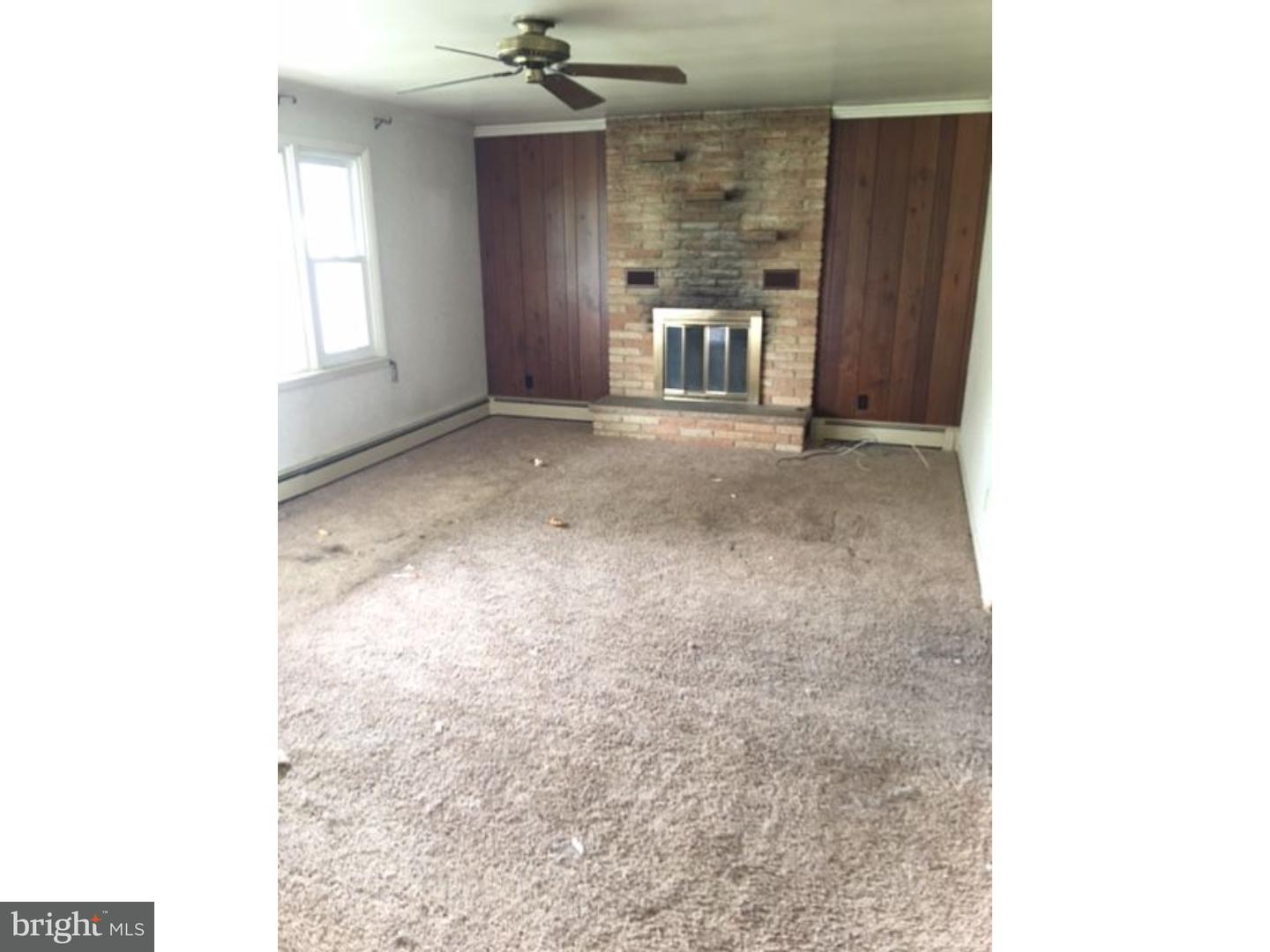 2229 Kumry Road Quakertown, PA 18951 - Photo 5 of 9 Living Room