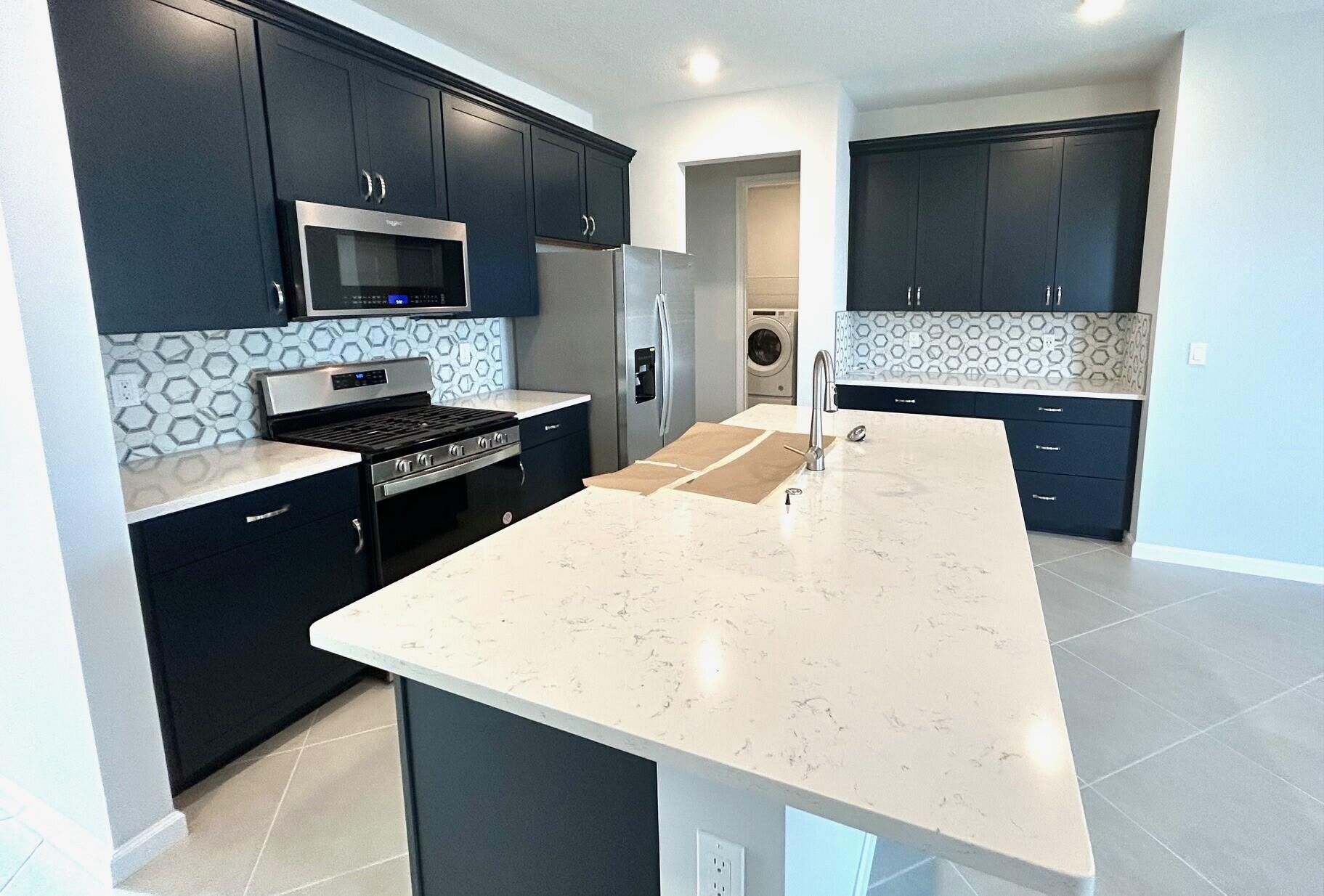 4573 Nautilus Circle Vero Beach, FL 32967 - Photo 9 of 28 Kitchen