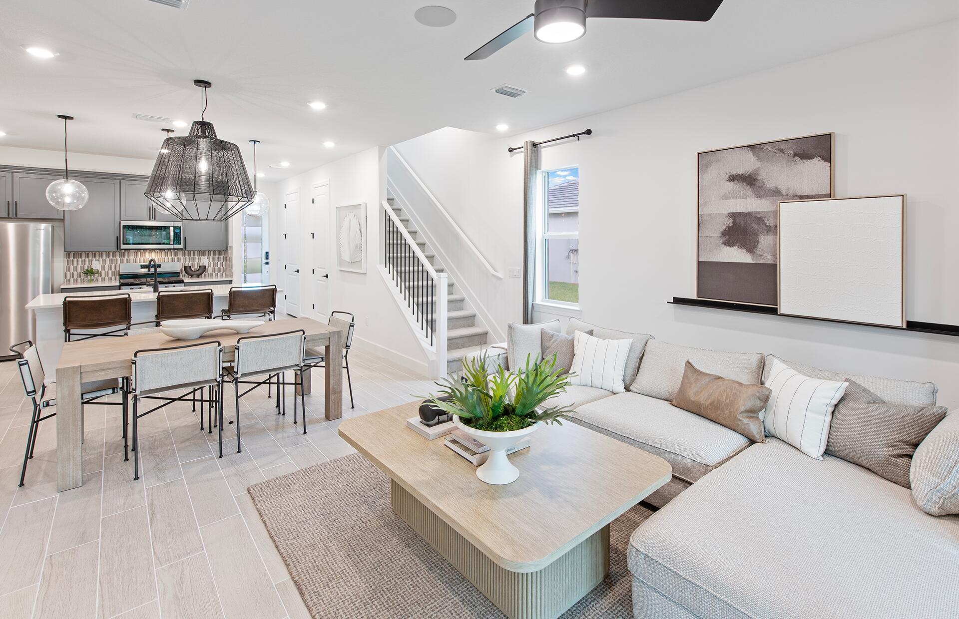 4573 Nautilus Circle Vero Beach, FL 32967 - Photo 6 of 28 Gathering Room