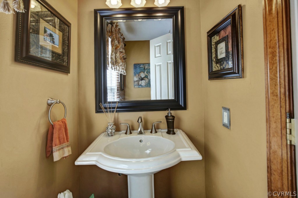 14101 Howlett Line Drive Colonial Heights, VA 23834 - Photo 7 of 16 Gallery Image 7