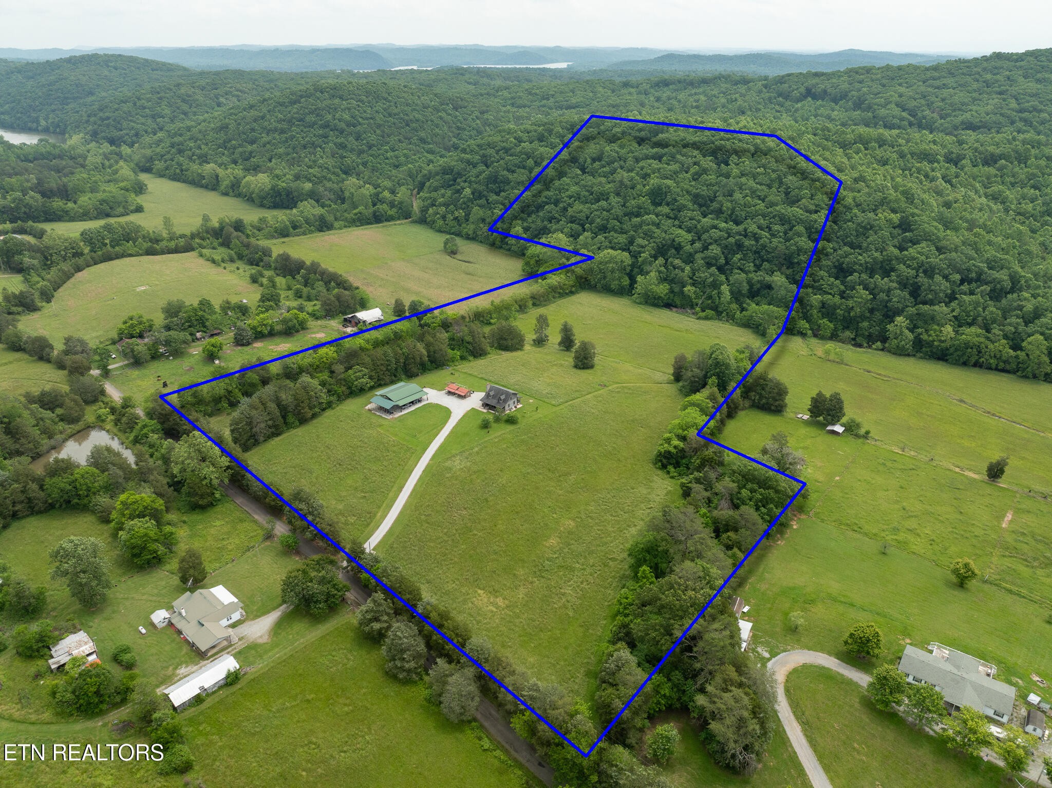1055 Laurel Bluff Road Kingston, TN 37763 - Photo 2 of 35 Gallery Image 2