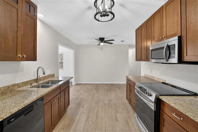 $2,500 | 311 Northeast 5th Street, Mulberry, FL 33860