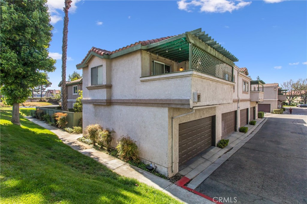 10246 Chaparral Way Rancho Cucamonga, CA 91730 - Photo 6 of 59
