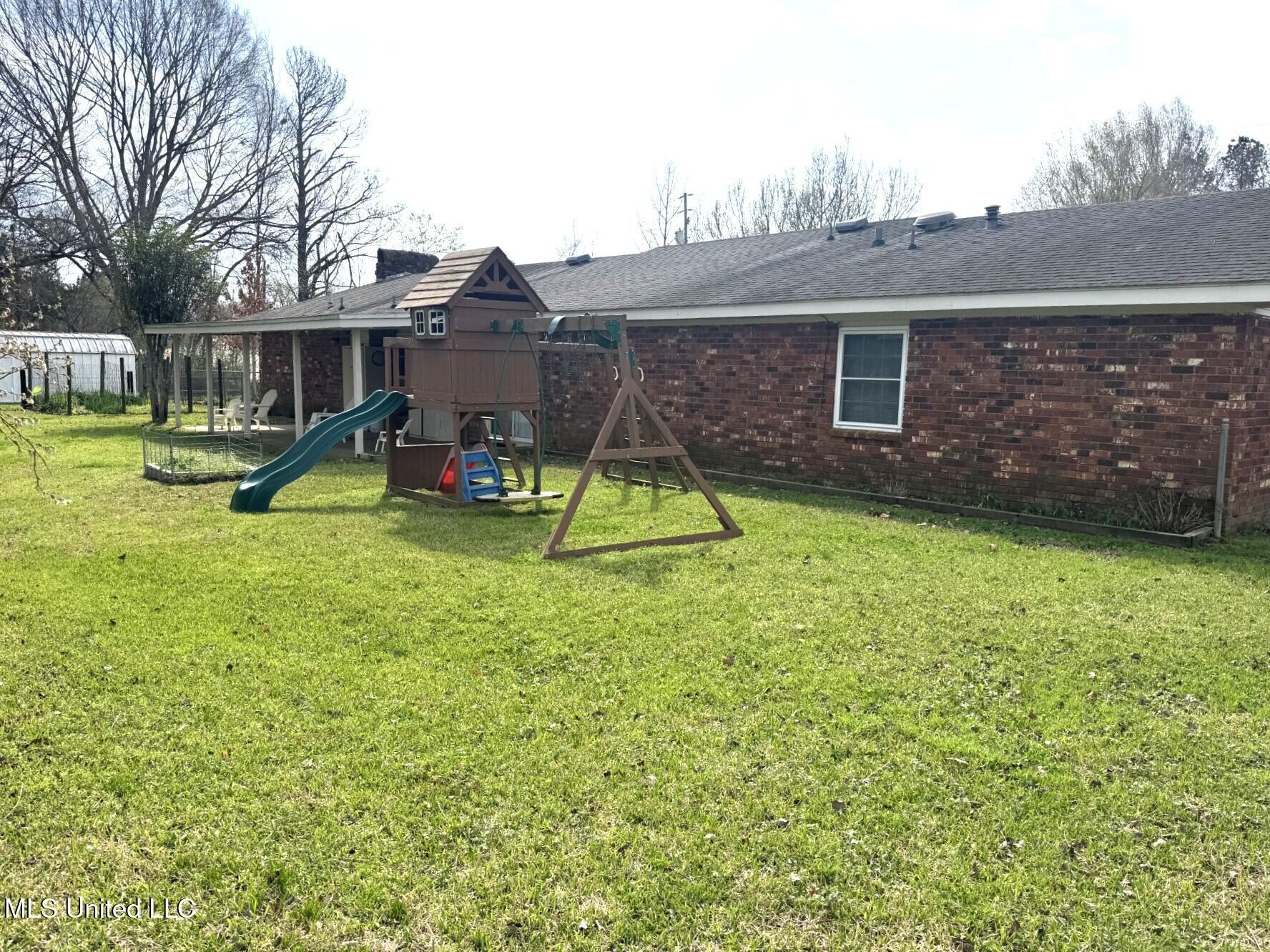 300 Briarwood Road Natchez, MS 39120 - Photo 30 of 37 thumbnail_IMG_9193.jpg 300 f
