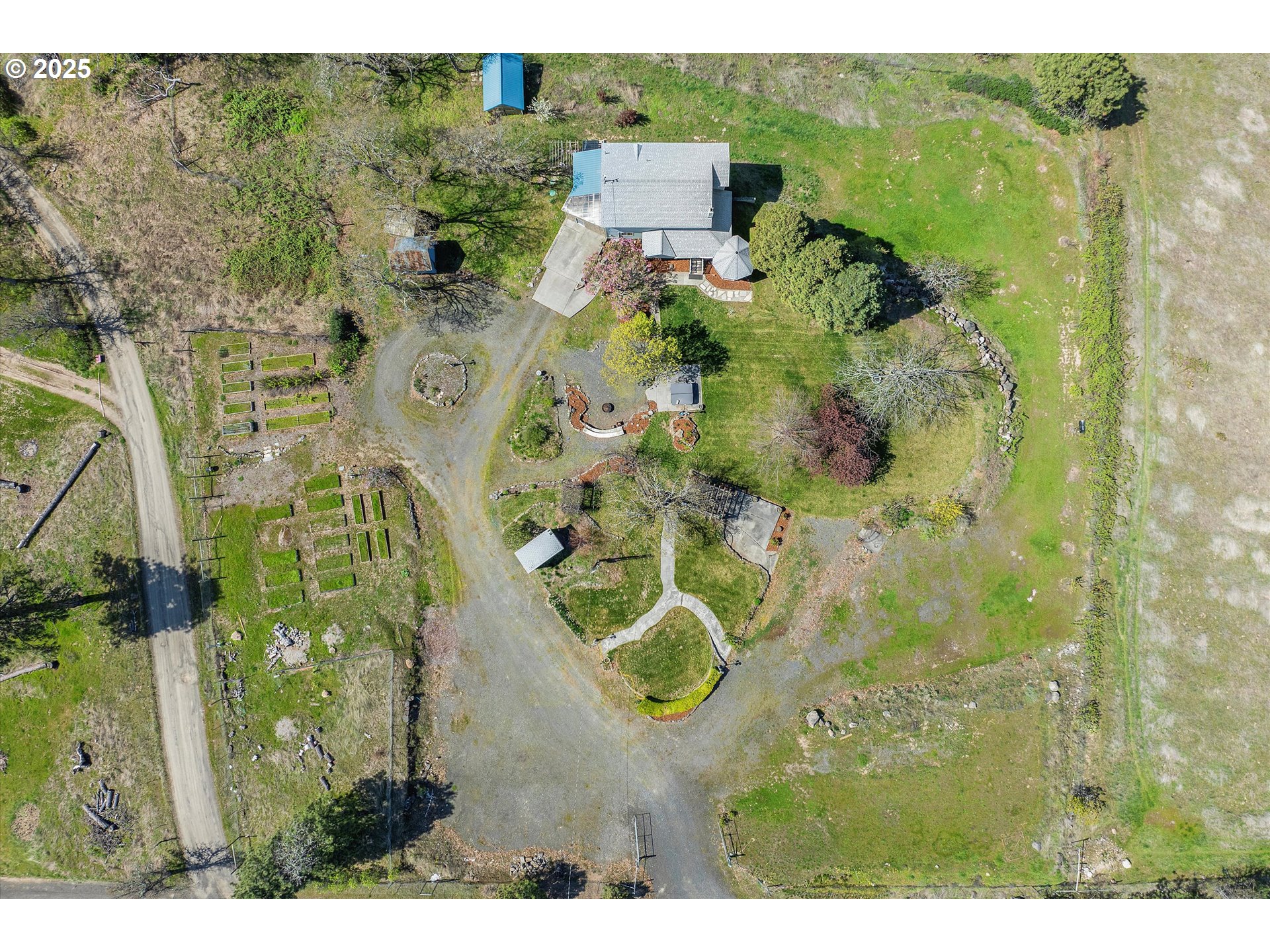 1805 Carroll Road Mosier, OR 97040 - Photo 43 of 45 view of a yard with an outdoor space