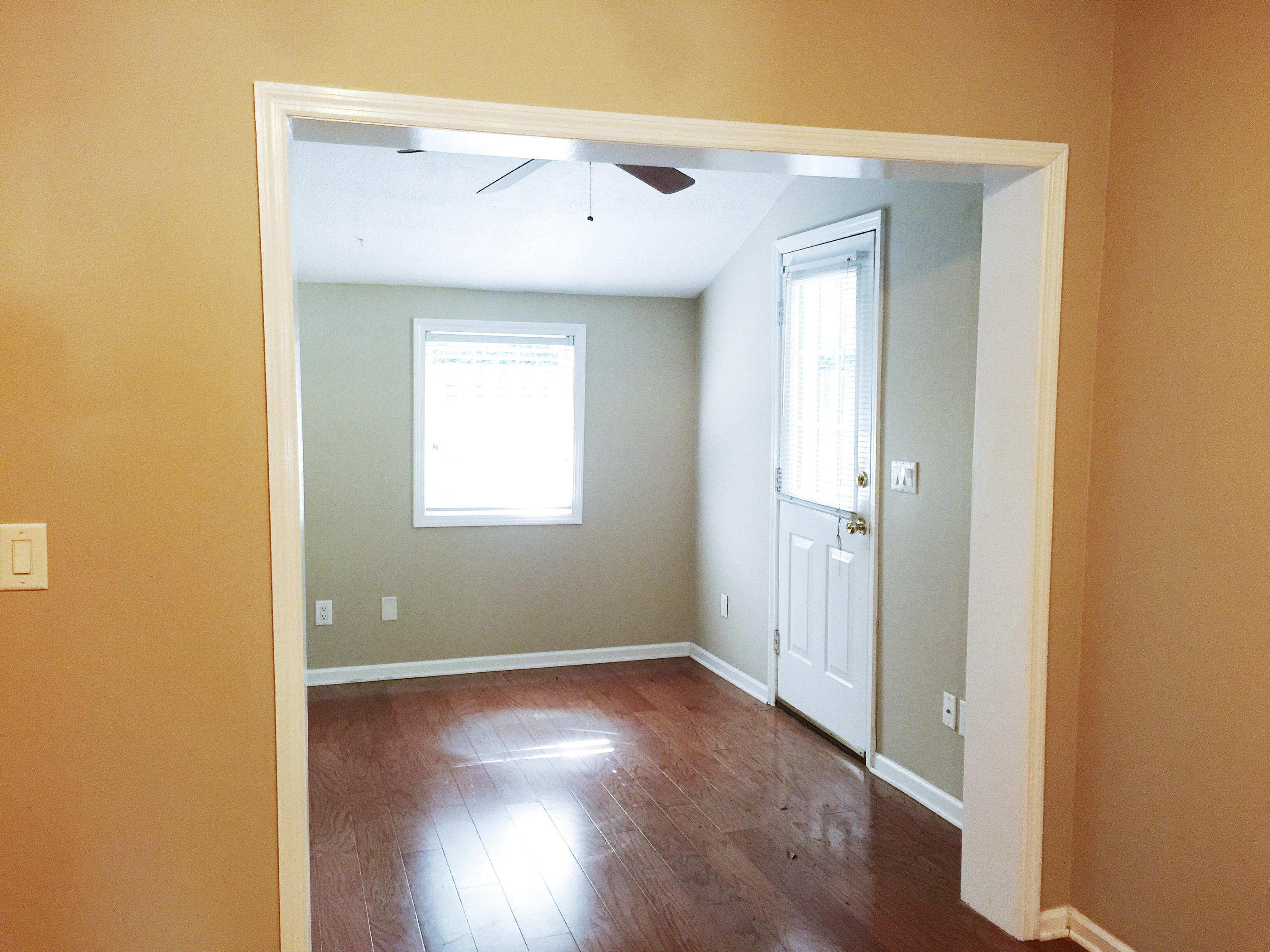 1065 Hunters Trace Mount Pleasant, SC 29464 - Photo 2 of 15 Entry Foyer