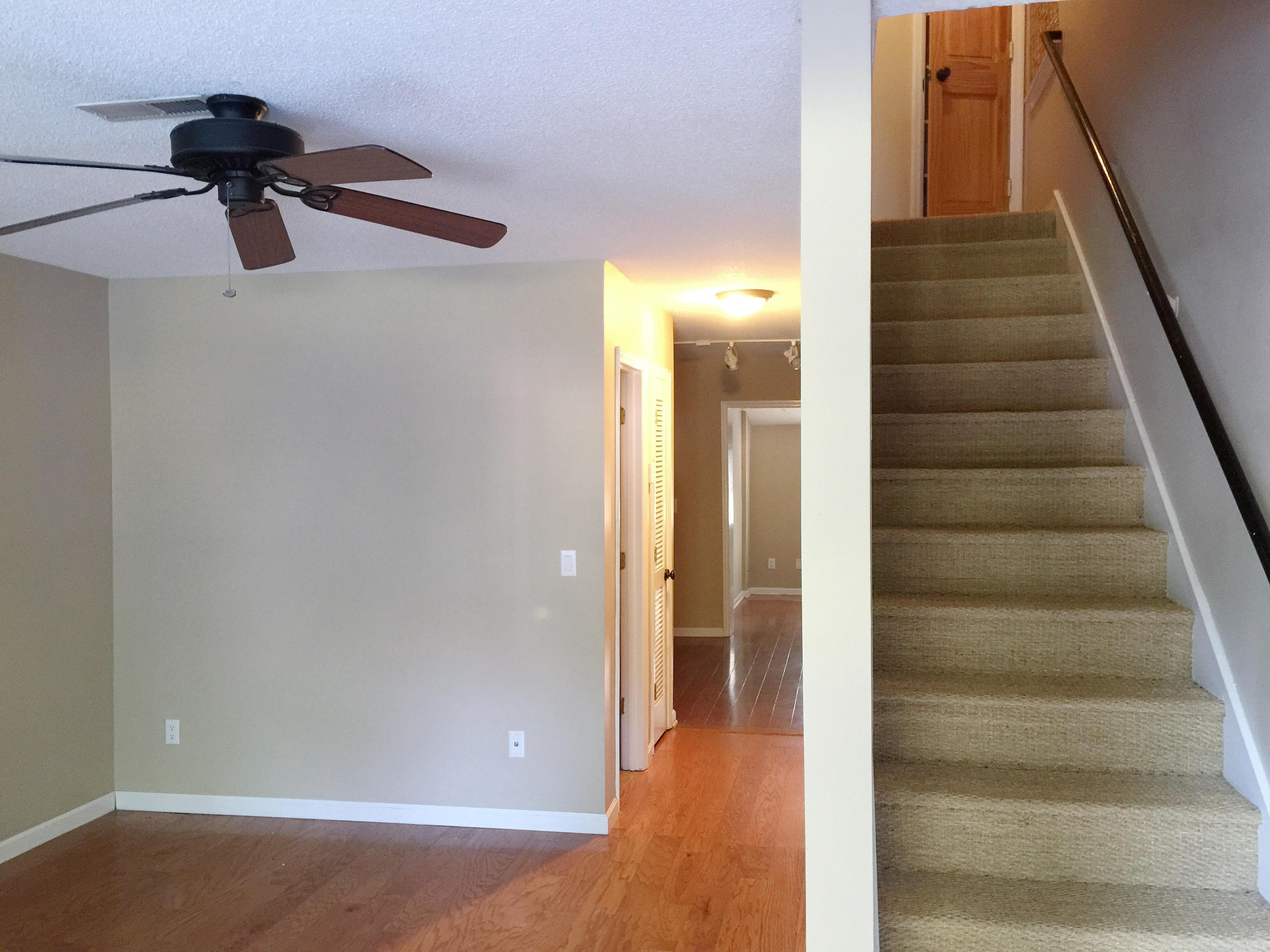 1065 Hunters Trace Mount Pleasant, SC 29464 - Photo 3 of 15 Living Room