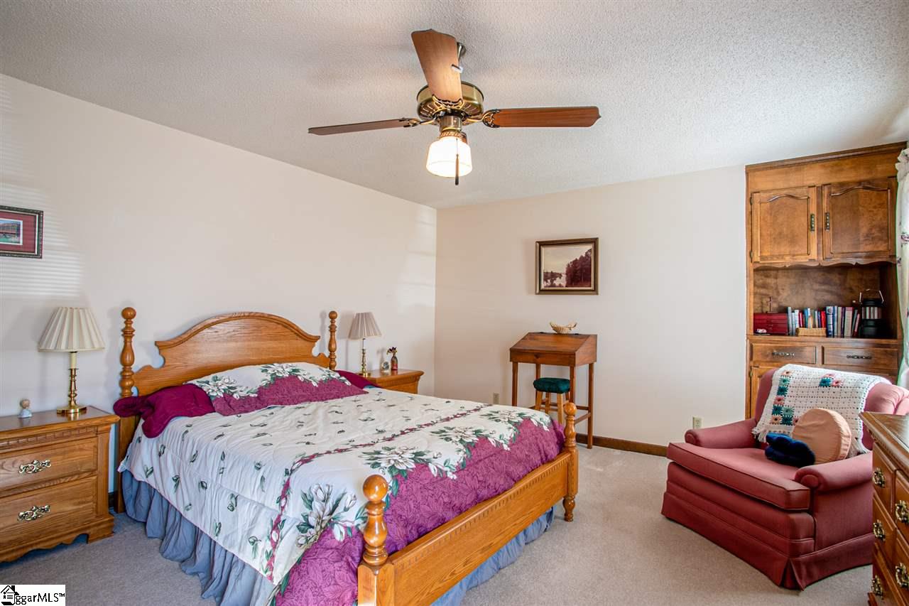 404 Mt Vernon Road Greer, SC 29651 - Photo 22 of 32