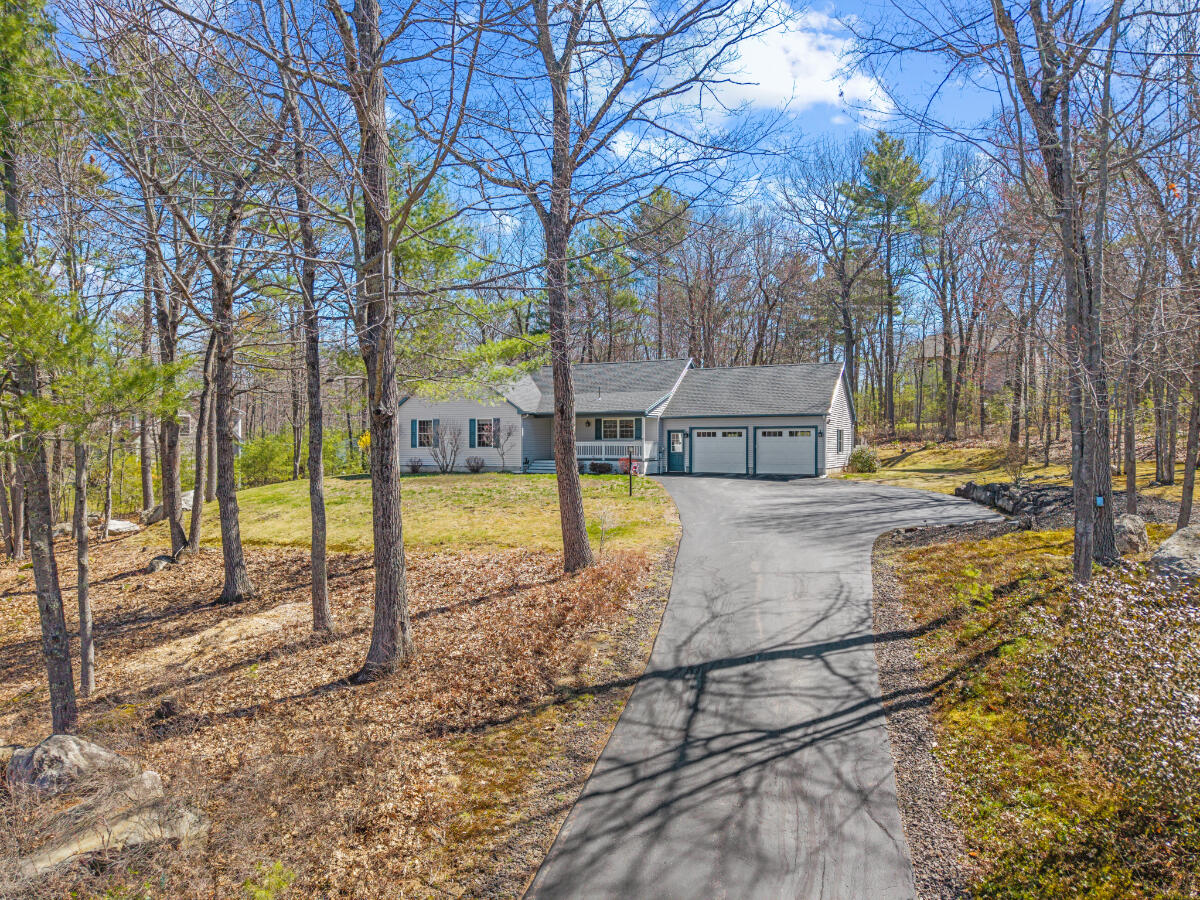 33 Ambrose Circle Gray, ME 04039 - Photo 2 of 59 33 Ambrose Circle