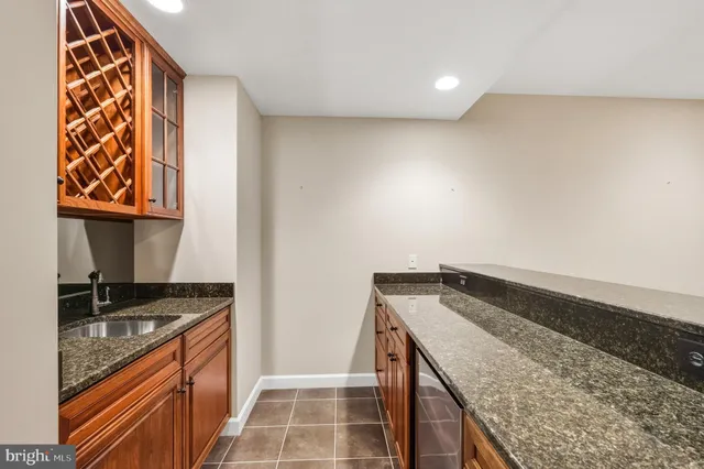 a view of a back yard of the house