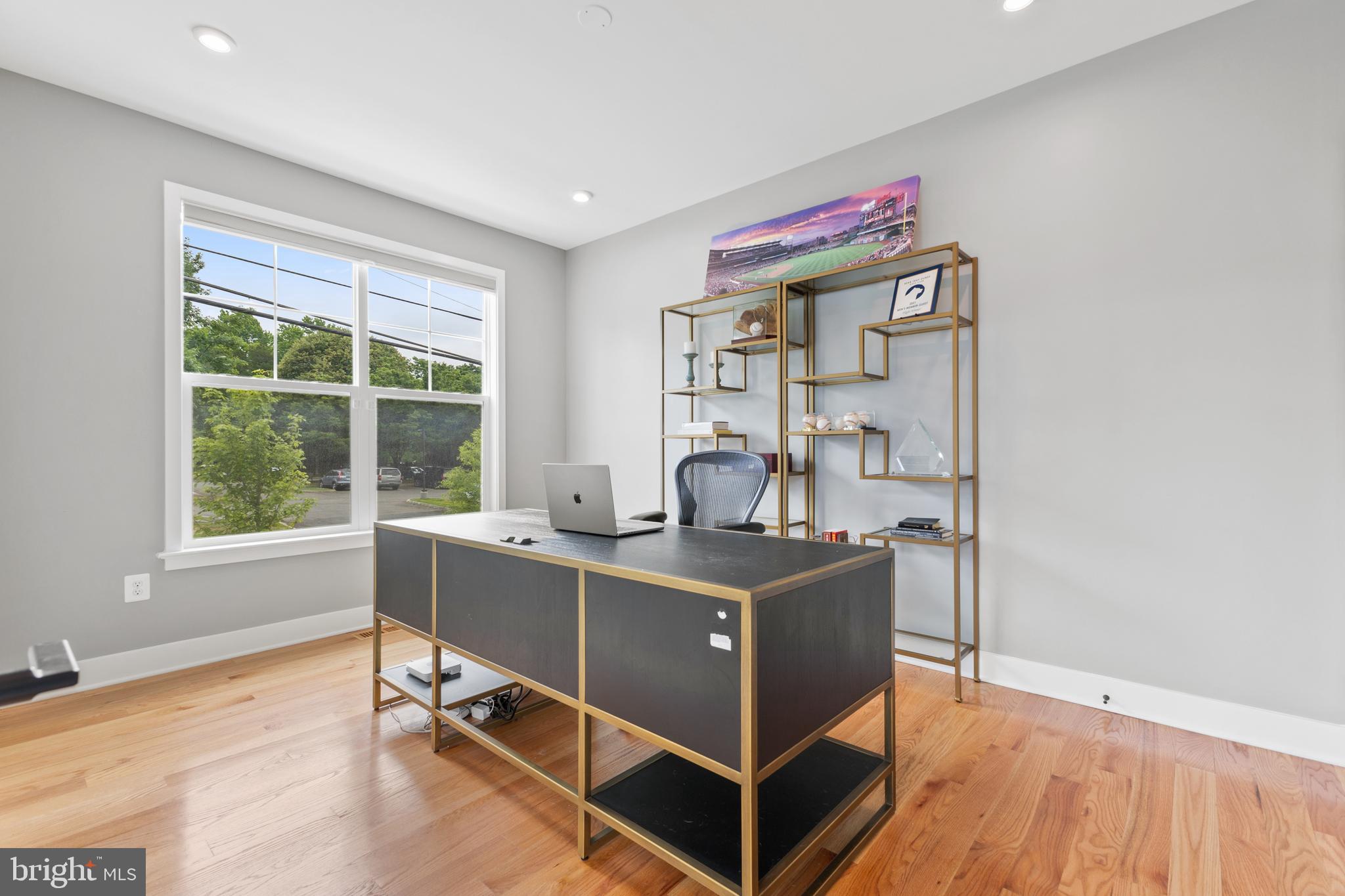 8012 Fort Hunt Road Alexandria, VA 22308 - Photo 13 of 50 Main level office