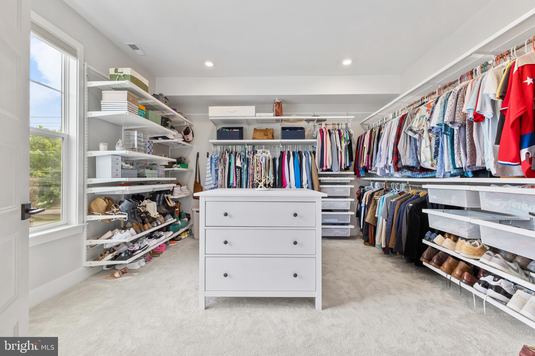 8012 Fort Hunt Road Alexandria, VA 22308 - Photo 28 of 50 room sized walk in closet
