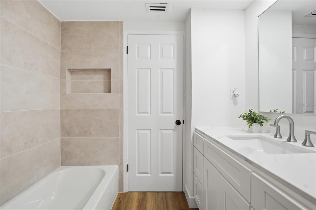 2338 Meadowbrook Drive Lutz, FL 33558 - Photo 38 of 69