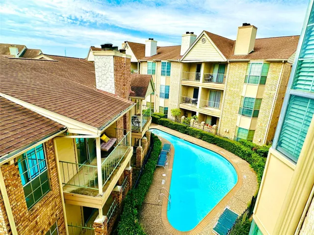 $125,000 | 12550 Whittington Drive, Unit 414, Houston, TX 77077