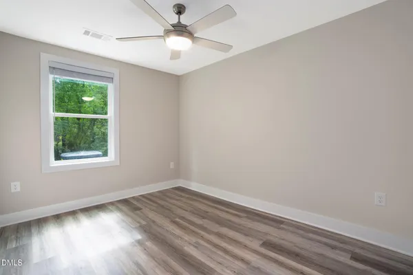 $1,238 | 303 Linwood Street, Unit 201, Apex, NC 27502