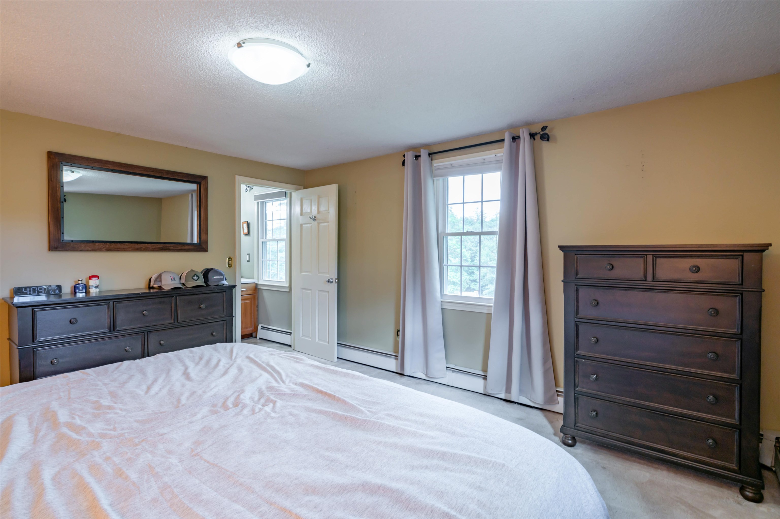 22 Beechwood Road Hudson, NH 03051 - Photo 34 of 60