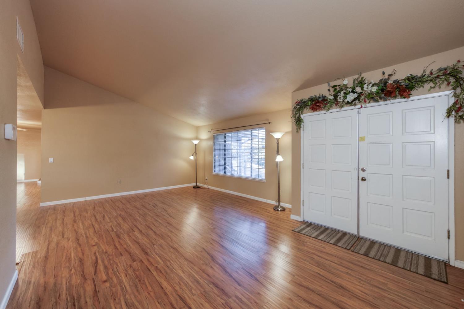 42607 Long Hollow Drive Coarsegold, CA 93614 - Photo 42 of 52 wooden floor in an empty room