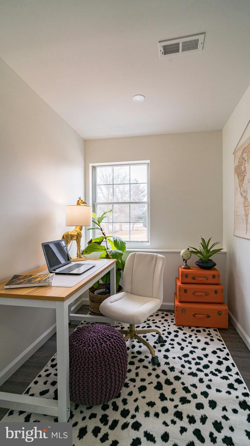 151 Nicholas Road Lancaster, PA 17603 - Photo 55 of 64 Office