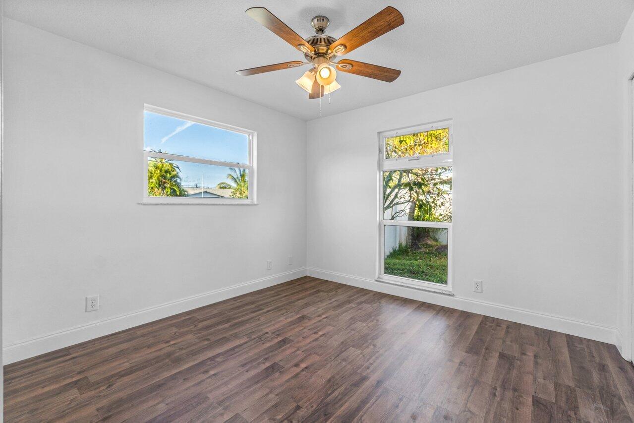 4791 Southeast Edison Avenue Stuart, FL 34997 - Photo 15 of 26 016-4791SoutheastEdisonAvenue-Stuart-FL-