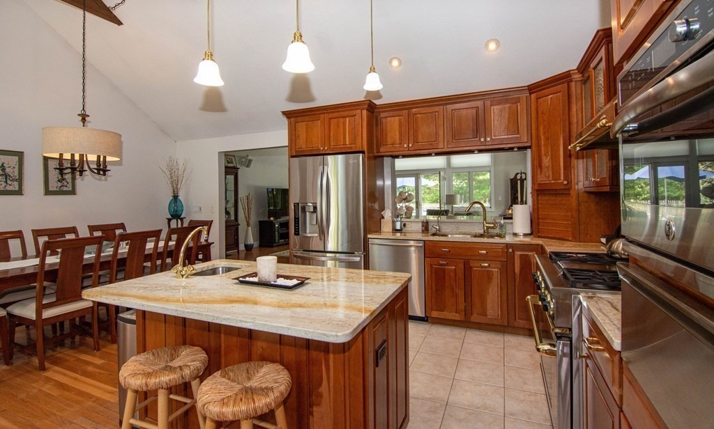 74 Red Brook Road Falmouth, MA 02536 - Photo 8 of 36 Gallery Image 8