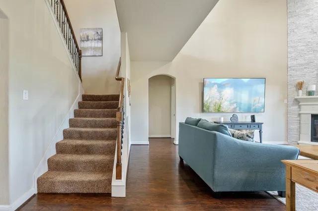 $399,900 | 10114 North Whimbrel Circle, Conroe, TX 77385