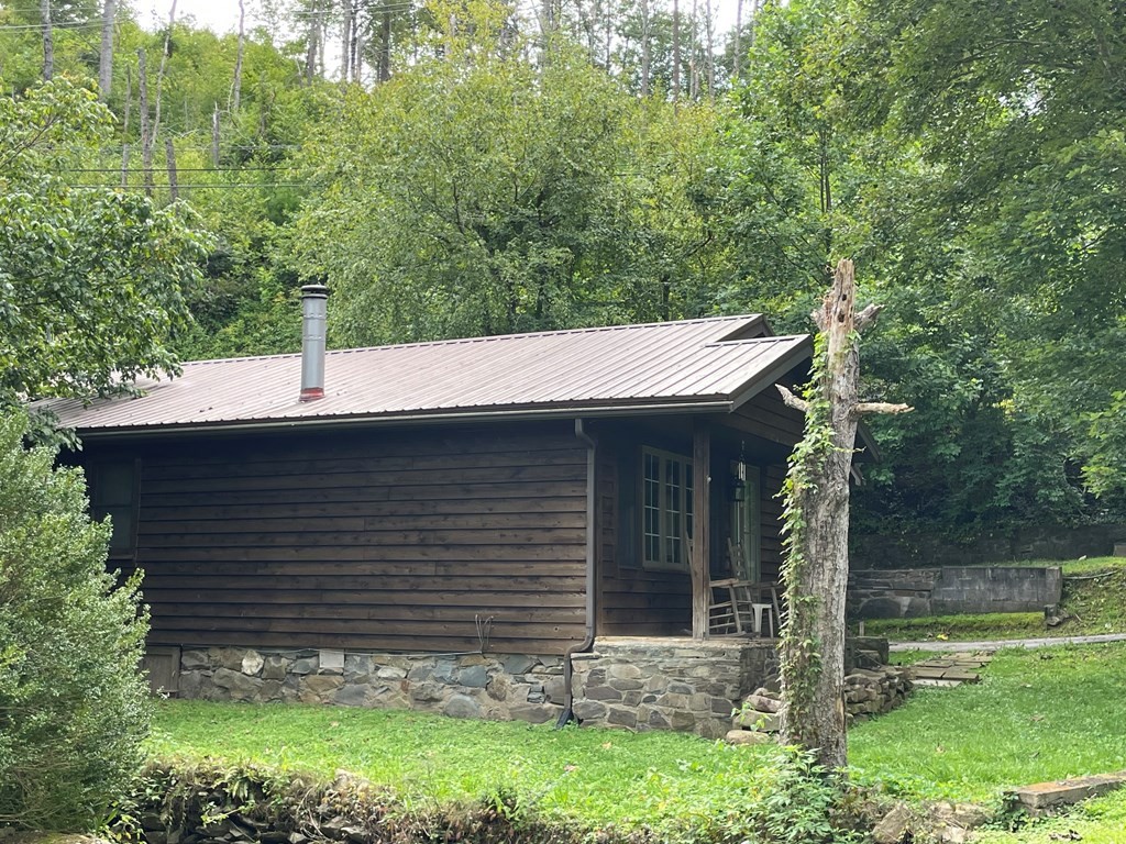 504 Kings Ridge Road Gatlinburg, TN 37738 - Photo 2 of 19 Gallery Image 2